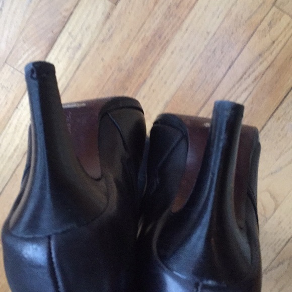 Boots - Picture 4 of 4